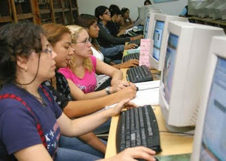 El 65% de los jóvenes argentinos no llega al año en un empleo