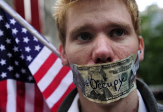La mayoría de los neoyorquinos apoya a los indignados que protestan contra Wall Street