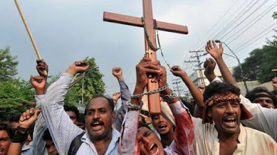 Mundo: Crece el número de cristianos acatados por su religión