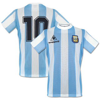 La camiseta de la selección es el símbolo patrio de los jóvenes argentinos