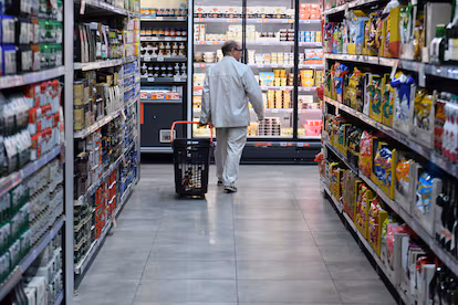 Cuáles son los 15 productos que bajaron de precio, según el INDEC