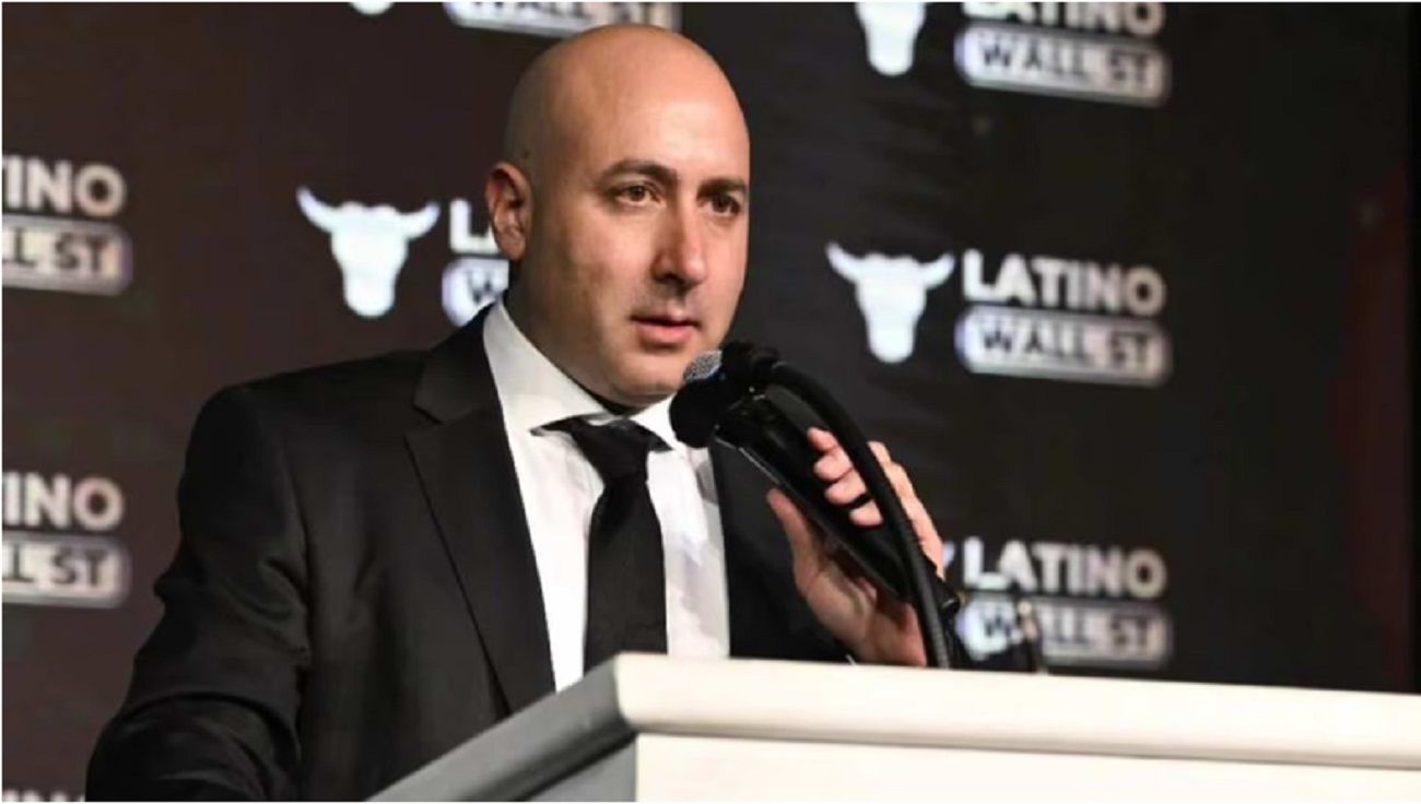 Nuevos chats complican a Fernando Cerimedo en Bolivia y profundizan la investigación por el ataque a Nadia Beller